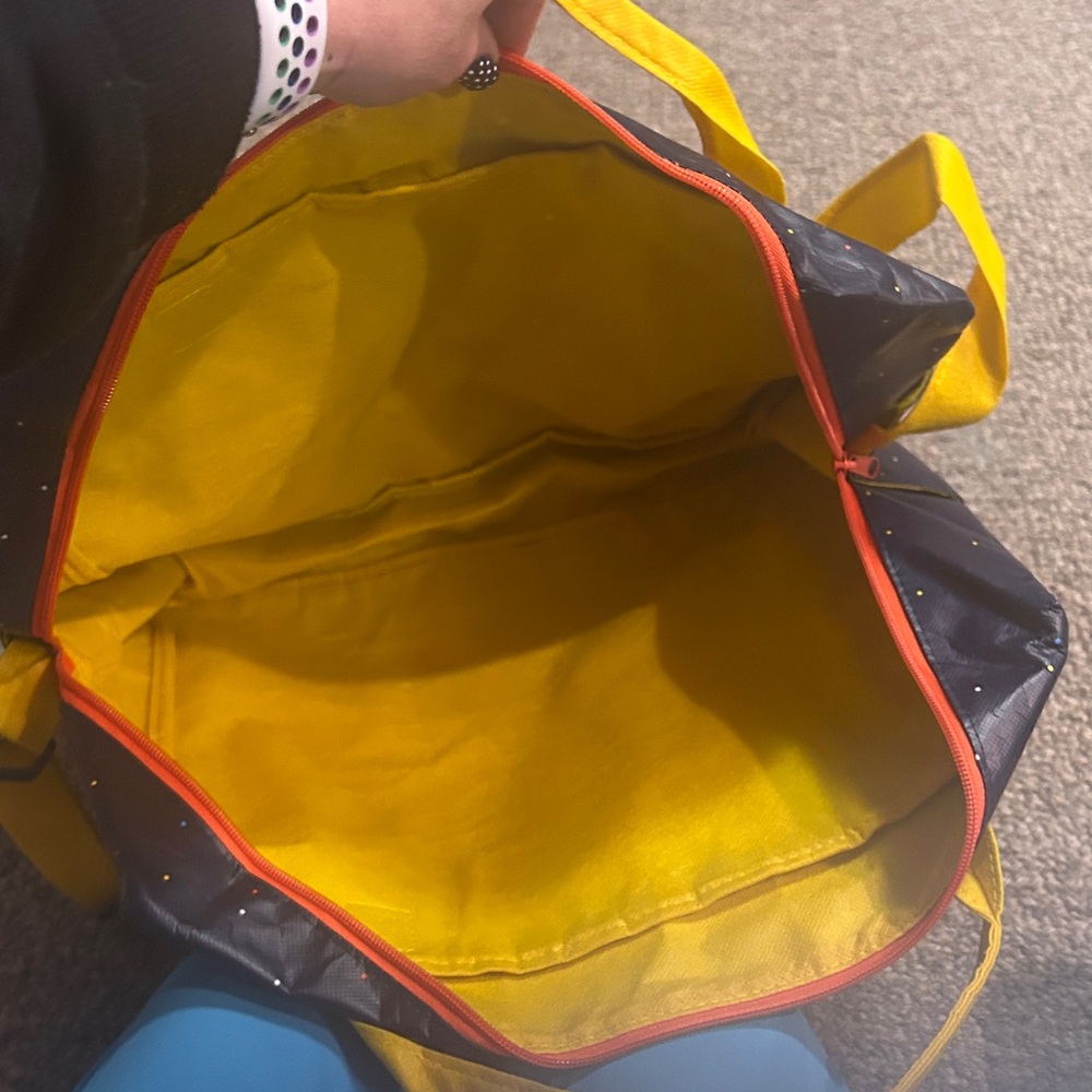 Lululemon seawheeze vinyl bag, one of a kind special edition in mint condition - Picture 3 of 4